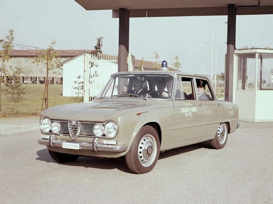  Alfa Romeo Giulia T.I. Carabinieri (105) 1962 года  (фото 3 из 3)